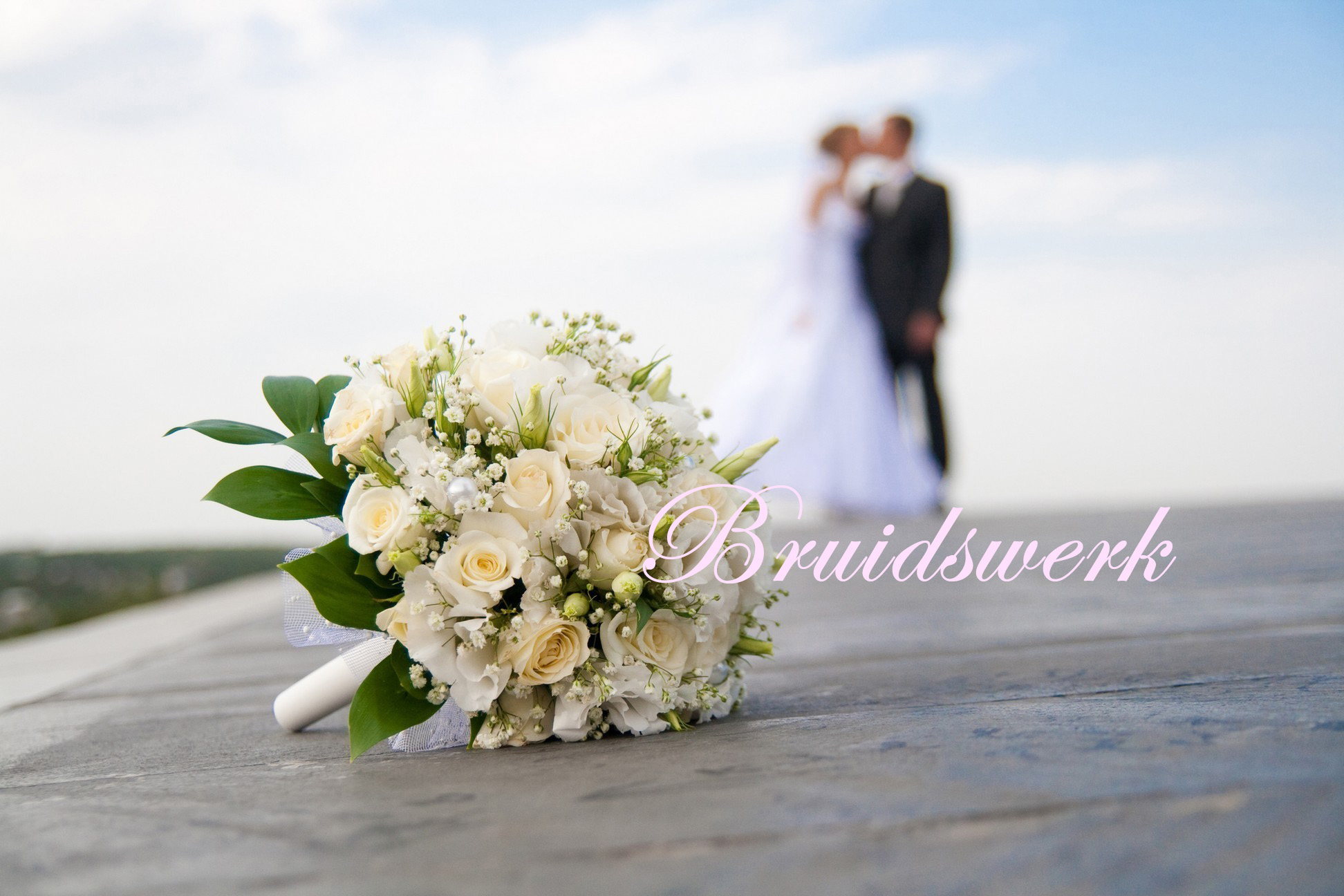 Bloembinderij Royal Flower in Zeist, Bruidsbloemen, Bruidsboeket, Corsage's, Zaal decoratie, Autobloemen, Limousine bloemen, Bruidswerk.